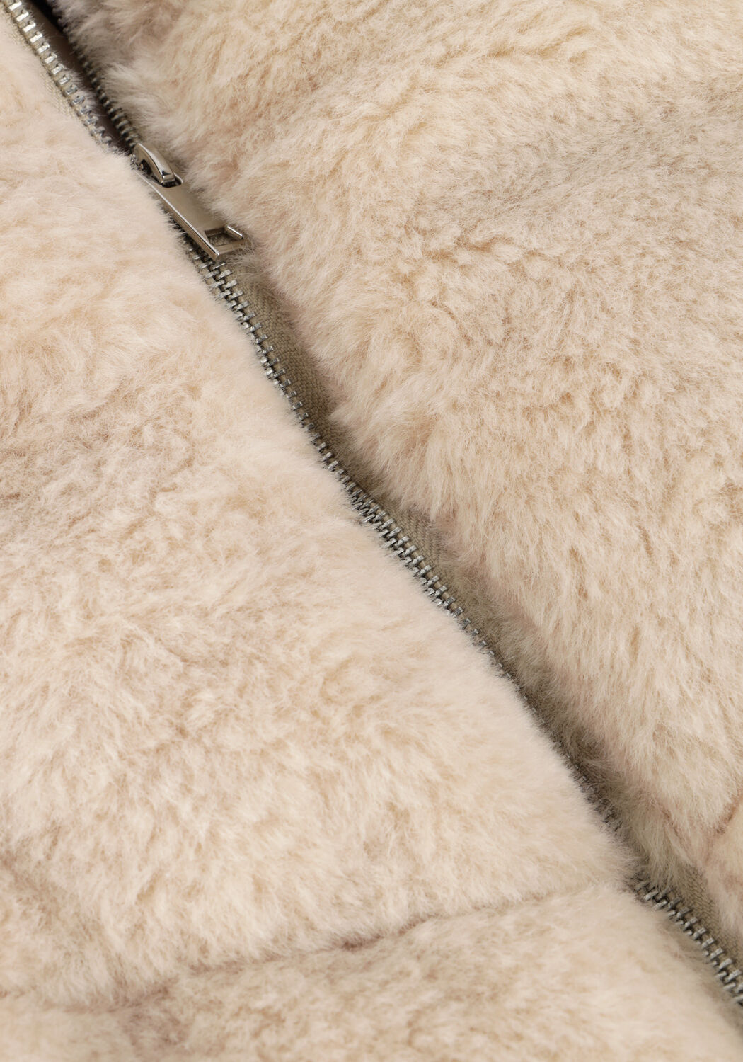 ANOTHER LABEL Veste sans manches ELLIS en beige - large