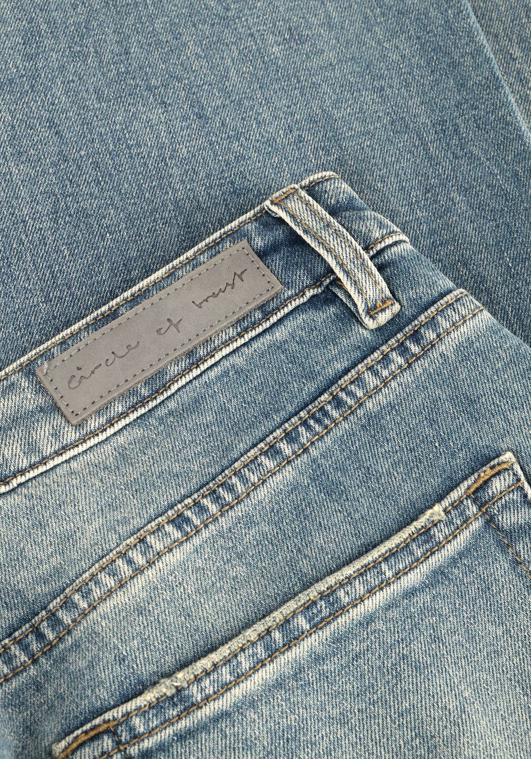 CIRCLE OF TRUST Flared jeans MADDY DNM en bleu - large