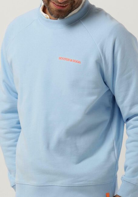 SCOTCH & SODA Chandail UNISEX CREWNECK SWEATSHIRT IN ORGANIC COTTON Bleu clair - large