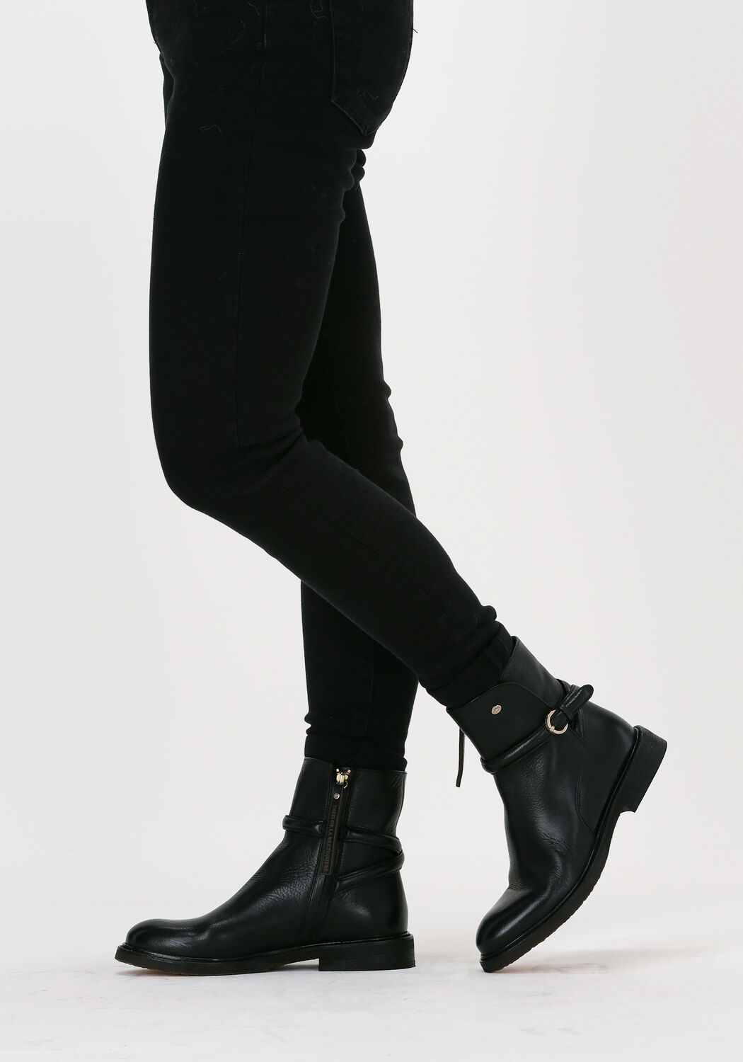 FRED DE LA BRETONIERE Bottillons 181010124 en noir - large