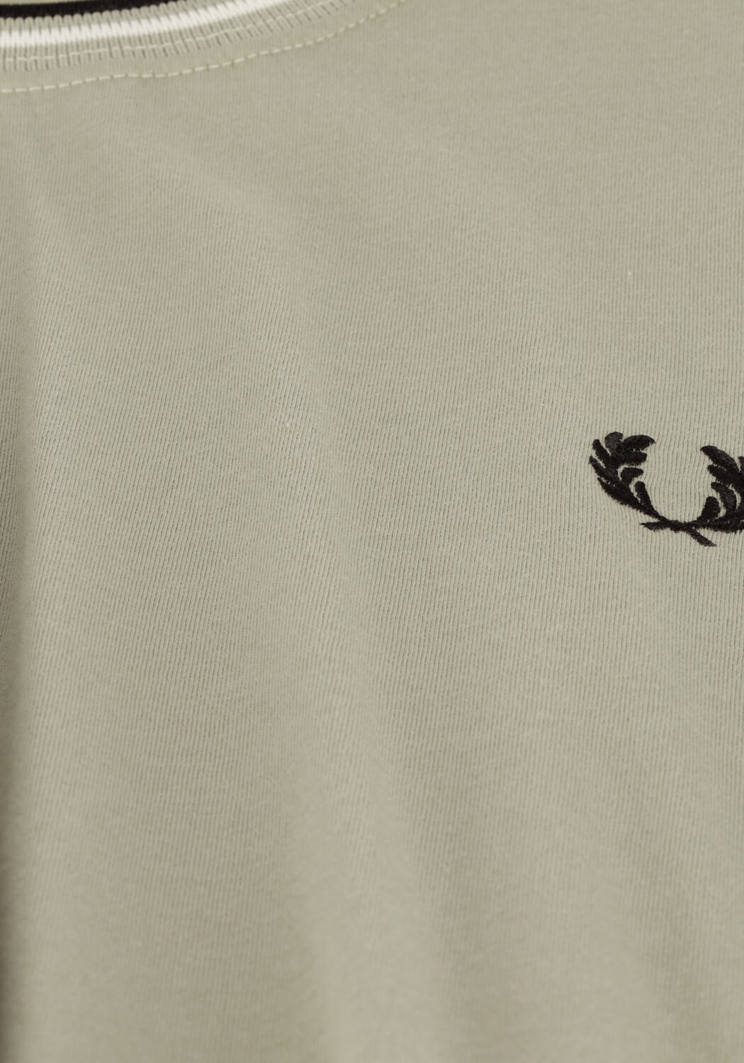 Groene FRED PERRY T-shirt TWIN TIPPED T-SHIRT - large