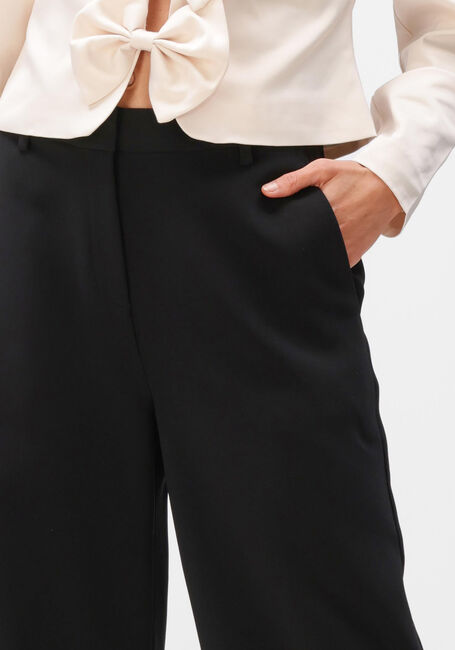 DANTE6 Pantalon large ALAIN TAILORED PANTS en noir - large