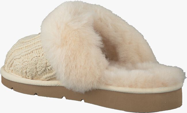 UGG Chaussons COZY KNIT CABLE en blanc - large
