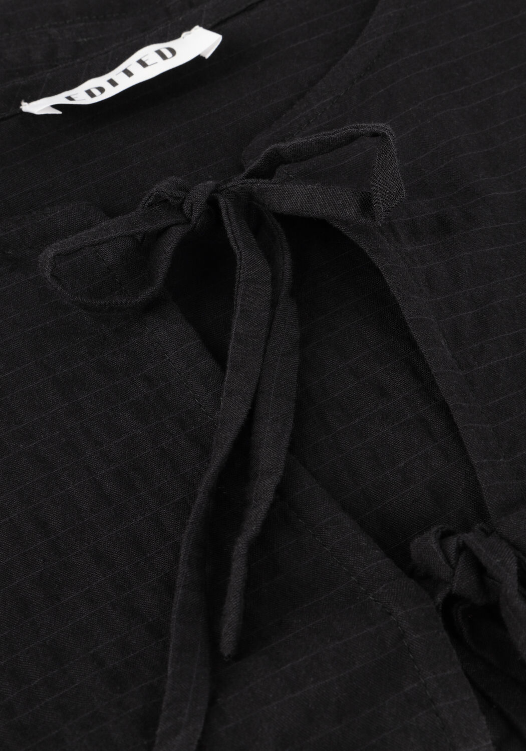 EDITED LISANNE BLOUSE Blouses en noir - large