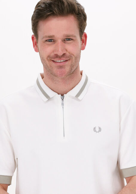 FRED PERRY Polo ZIP NECK POLO SHIRT Blanc - large