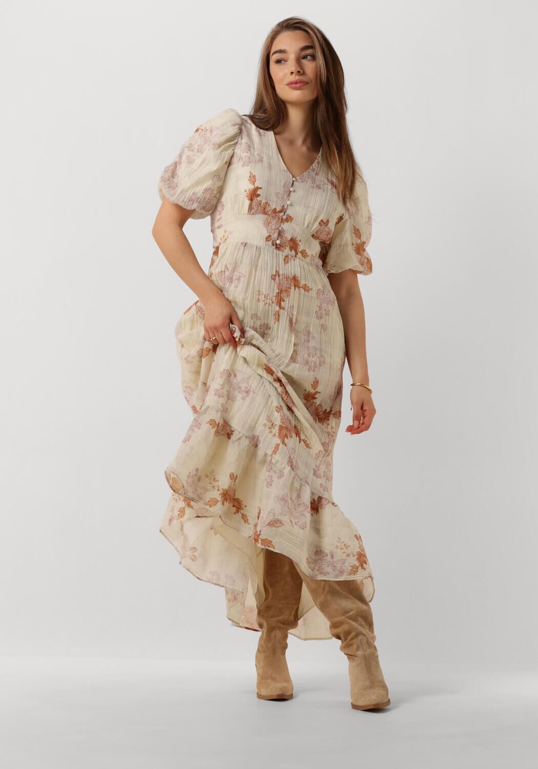 Creme NEO NOIR Maxi jurk RILANA AIRY FLORAL DRESS Omoda