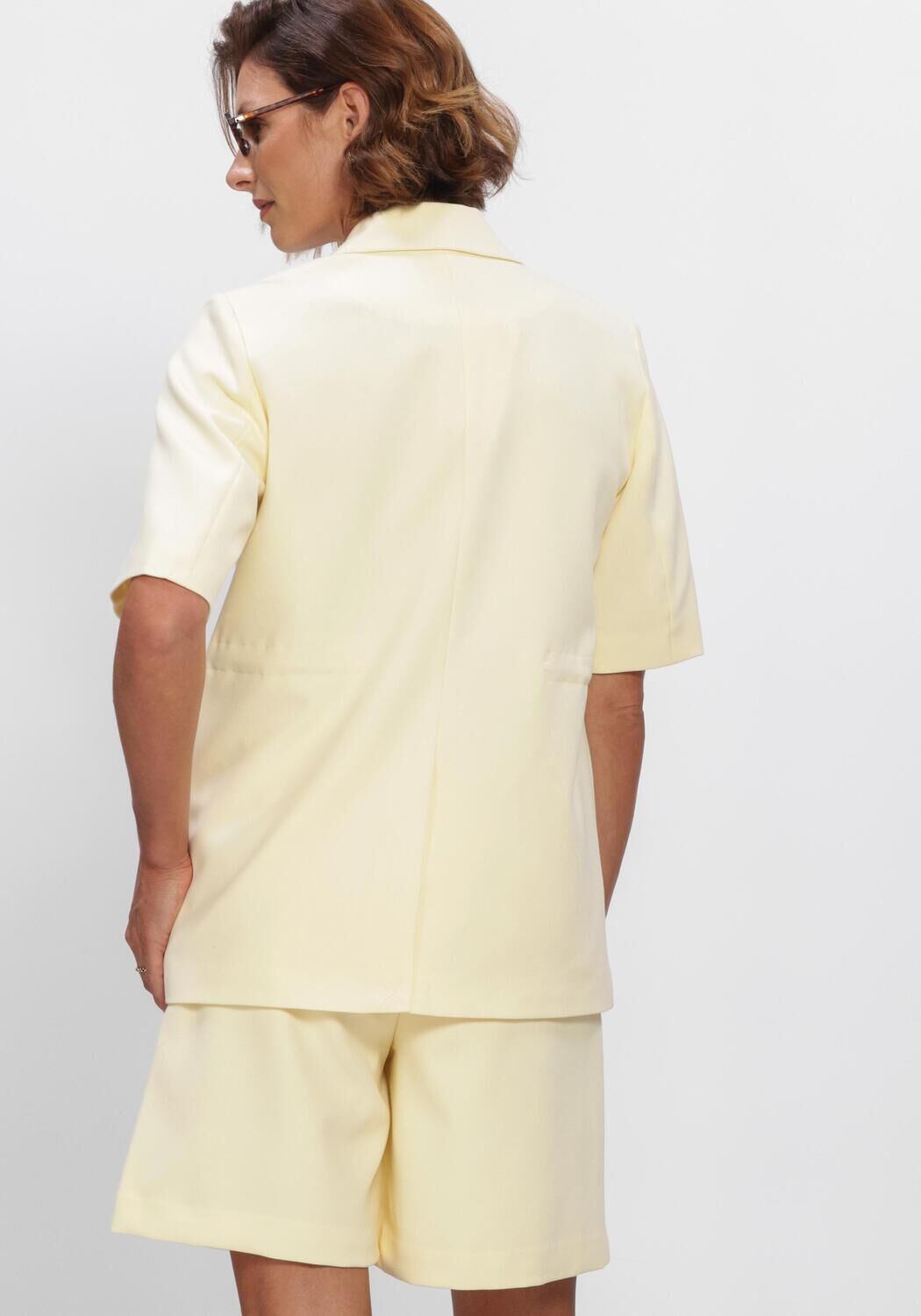 Y.A.S. YASLIKKA 2/4 TUNNEL BLAZER S. Blazers en jaune - large