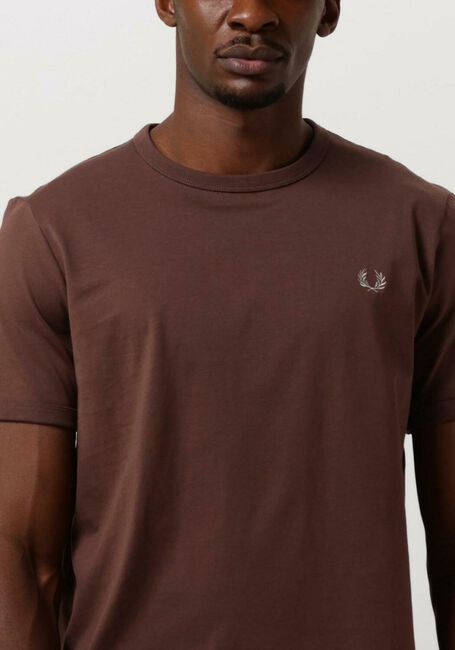 FRED PERRY T-shirt RINGER T-SHIRT Brique - large