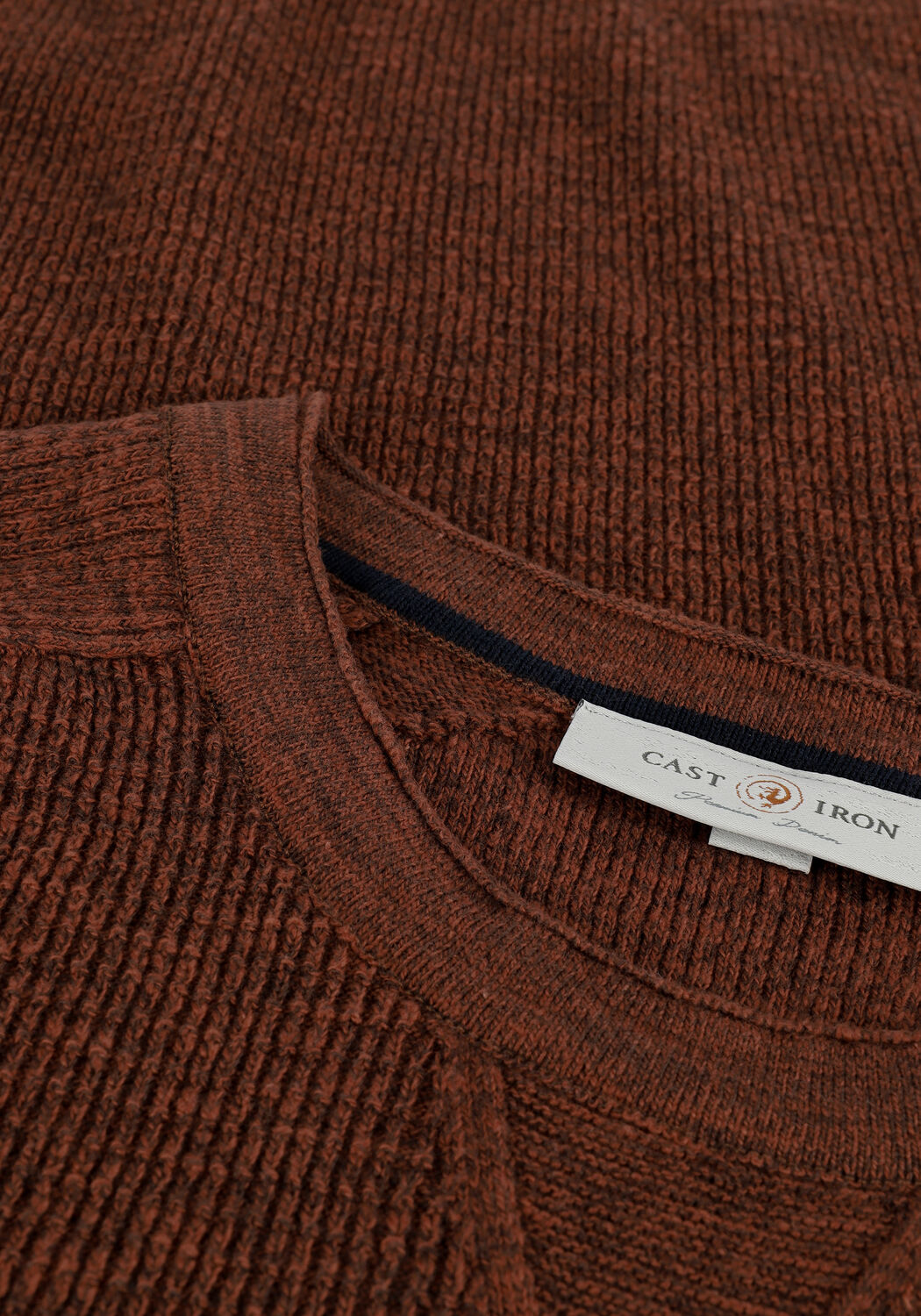 CAST IRON Pull R-NECK COTTON SLUB MOULINE en marron - large