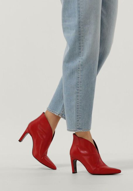ANOTHER LABEL DELLA Bottines en rouge - large
