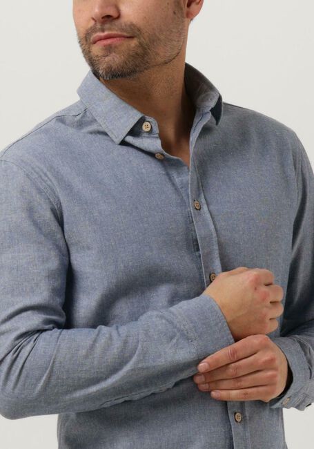 ANERKJENDT Chemise décontracté AKLOUIS L/S LINEN SHIRT en bleu - large