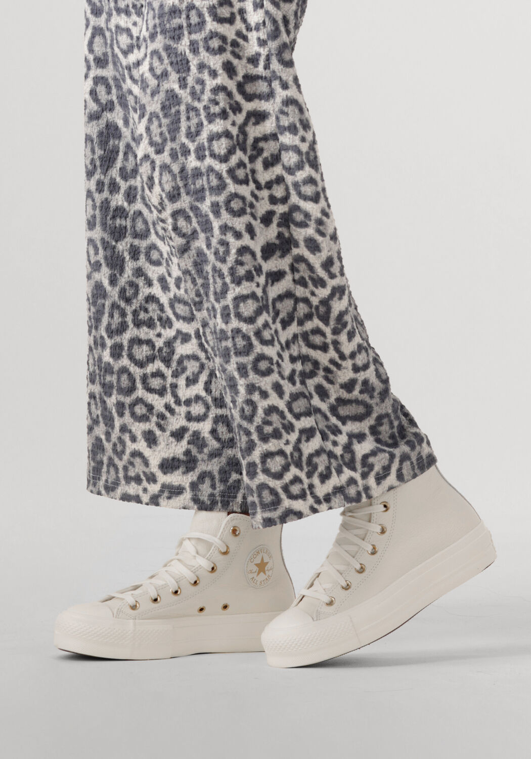 CONVERSE Baskets montantes CHUCK TAYLOR ALL STAR LIFT HI en blanc - large