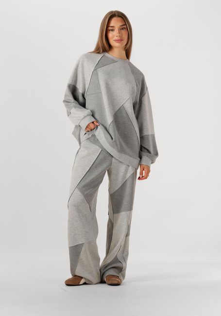 STUDIO AMAYA VIOLET Pulls & Gilets Gris clair - large