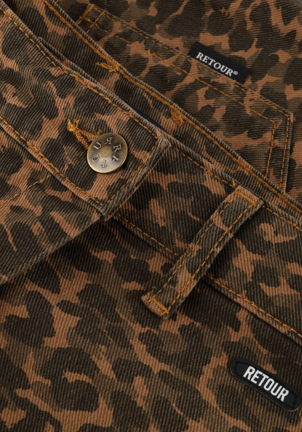 RETOUR Pantalon courte LUISA en marron - large