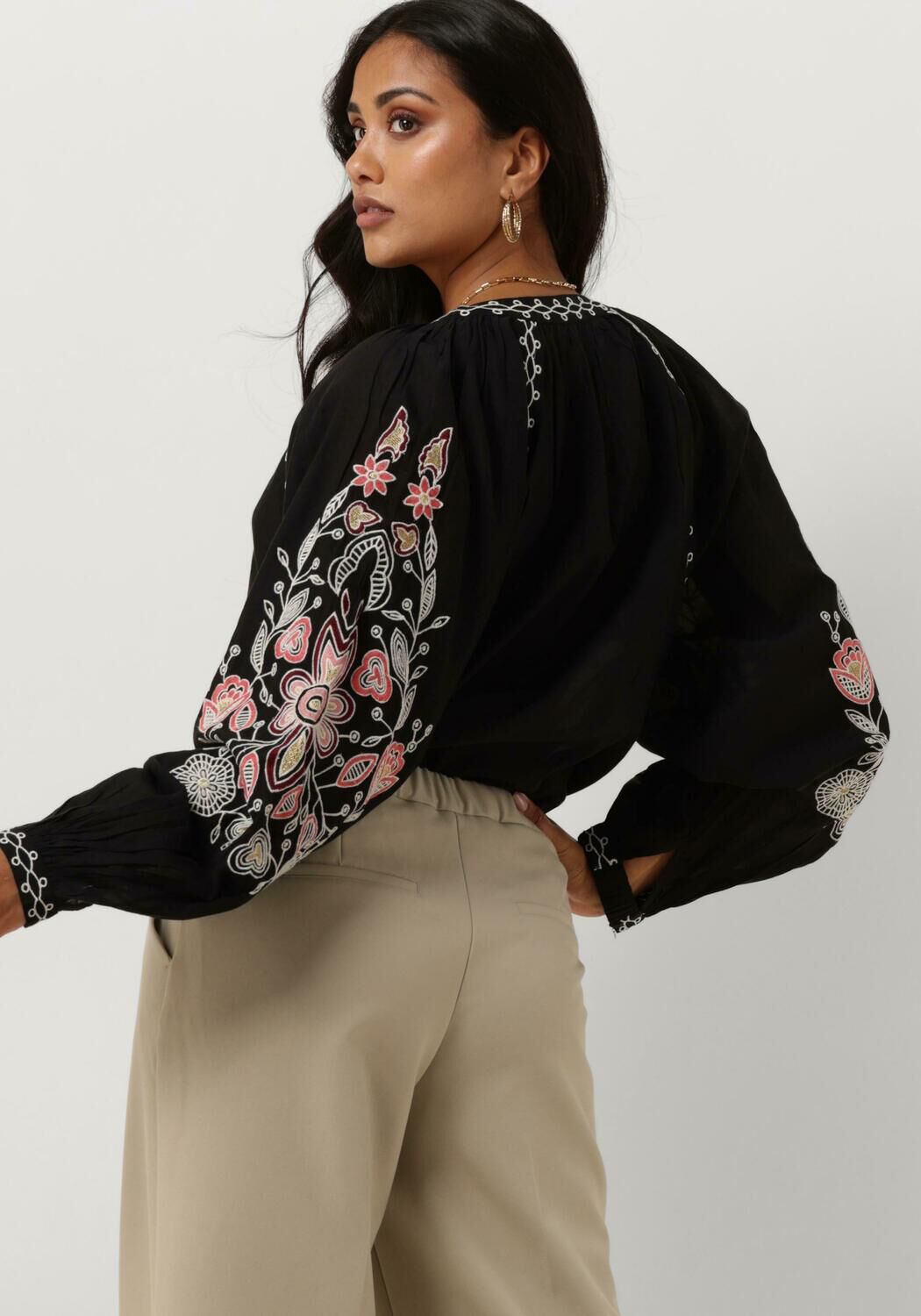 Zwarte SUMMUM  TOP SUSHI VOILE EMBROIDERY - large