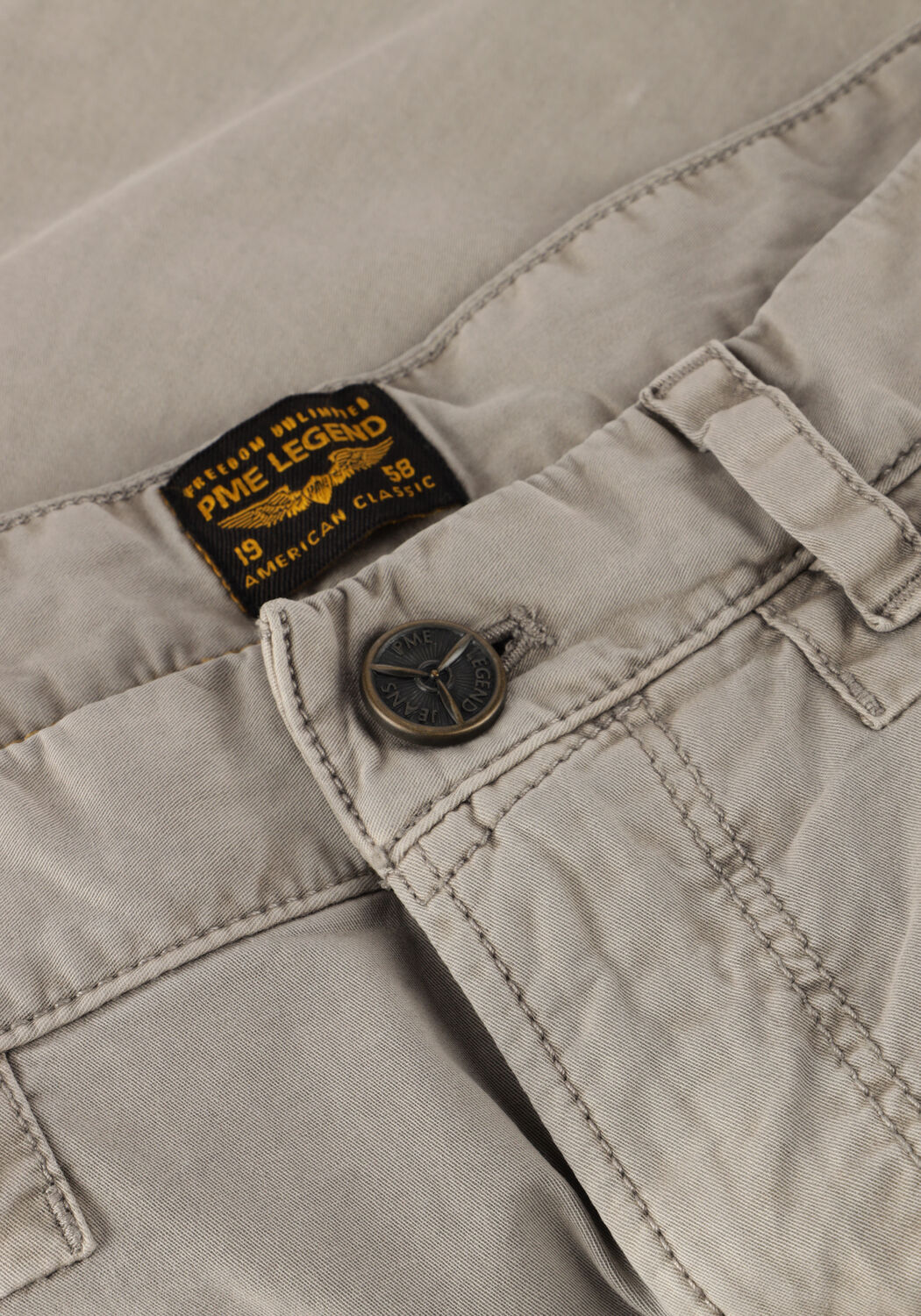 PME LEGEND Pantalon courte AMERICAN CLASSIC CHINO SHORTS en beige - large