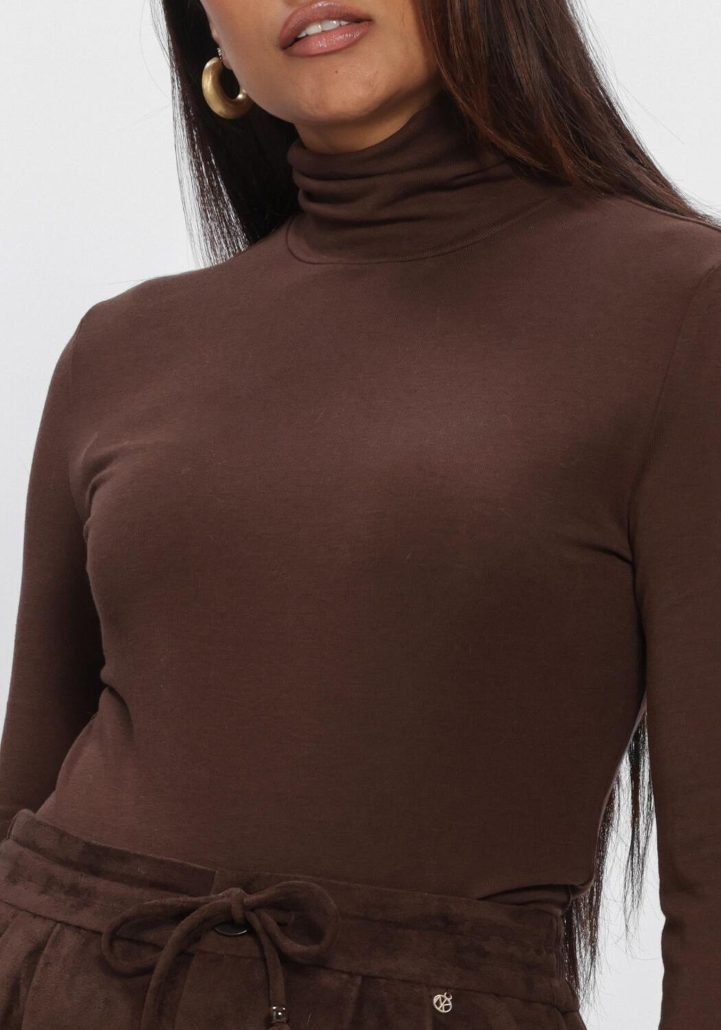 NUKUS Col roul&eacute; GINNY PULLOVER en marron - large