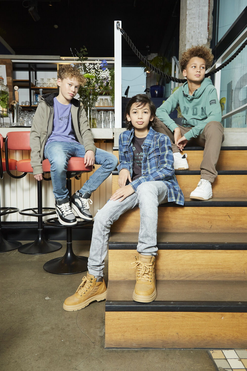 INDIAN BLUE JEANS Pantalon cargo JOG PANT CHECK ZIP en noir - large