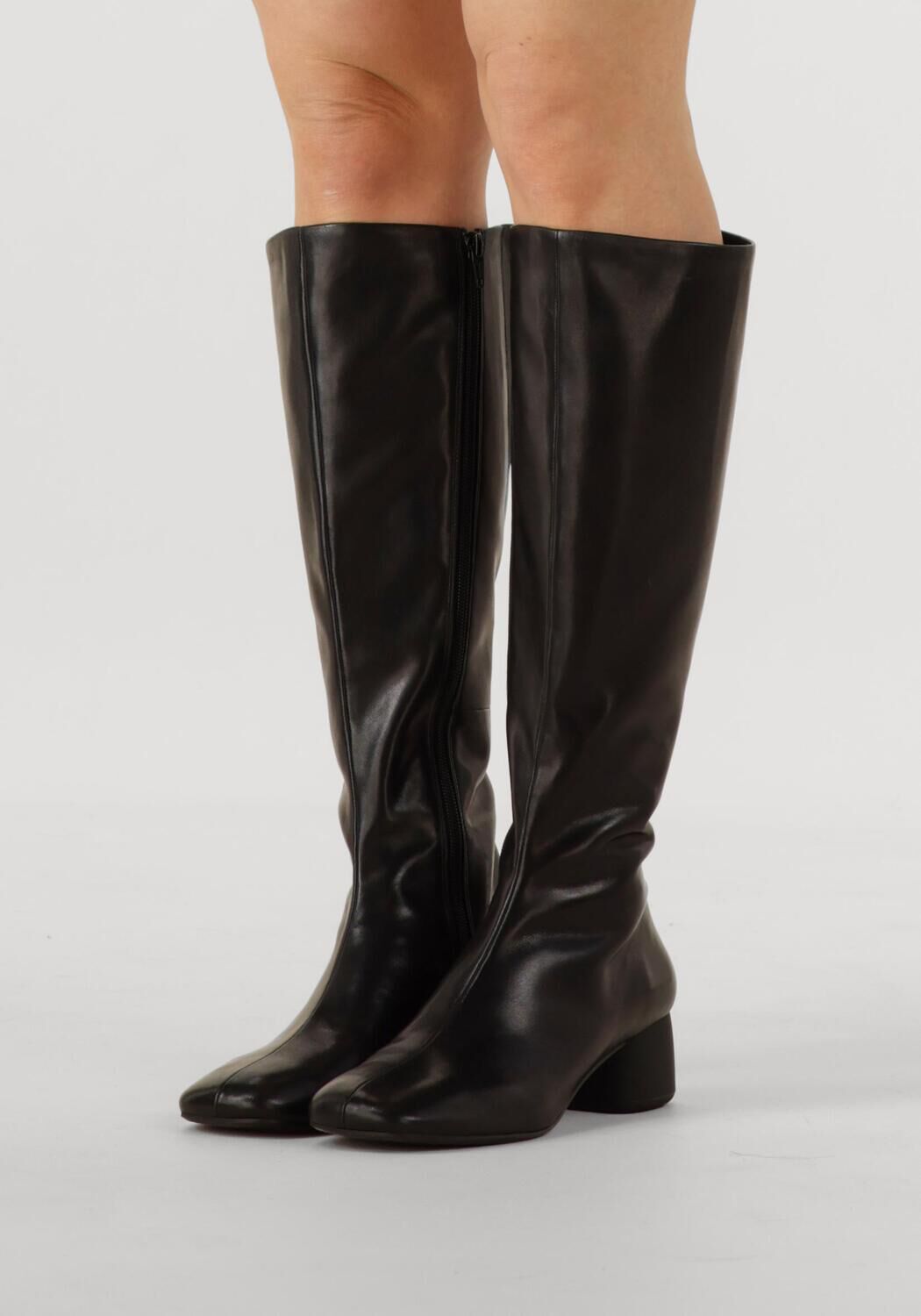 VAGABOND SHOEMAKERS Bottes hautes LIVIA 001 en noir - large