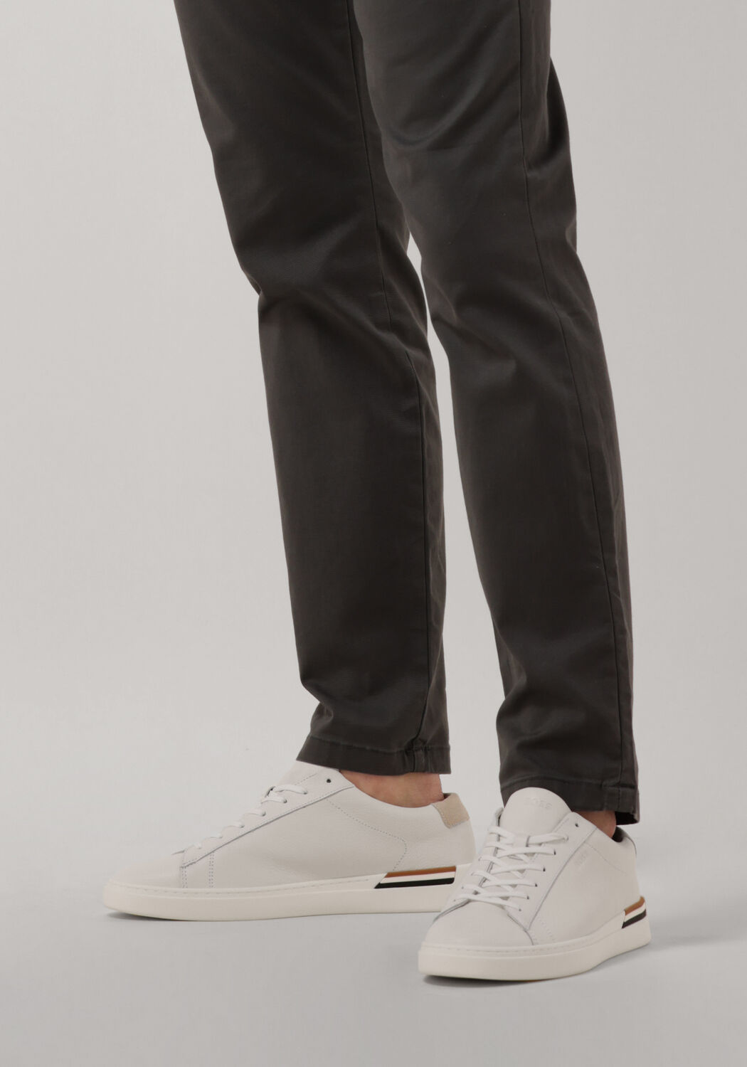 BOSS Baskets basses CLINT TENN en blanc - large