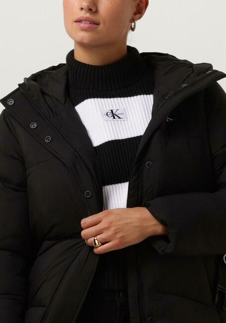 CALVIN KLEIN Veste matelassé LOGO BELT LONG PUFFER en noir - large