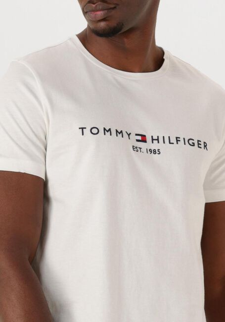 Witte TOMMY HILFIGER T-shirt TOMMY LOGO TEE - large