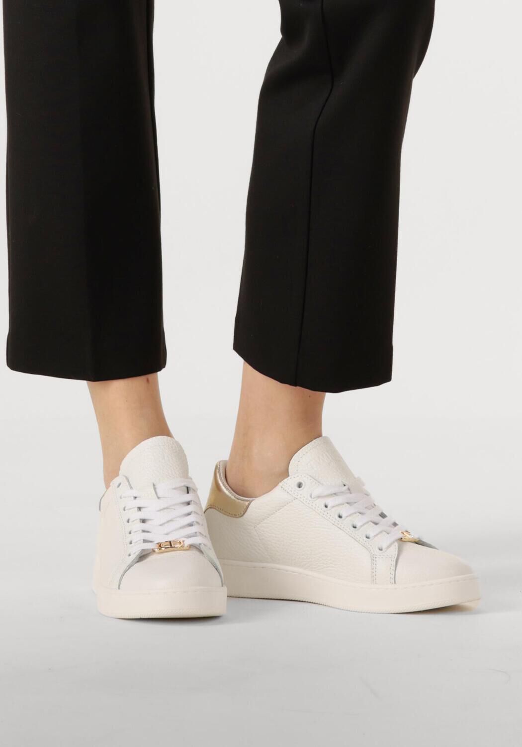 TWINSET MILANO Baskets basses 251TCP048 en blanc - large