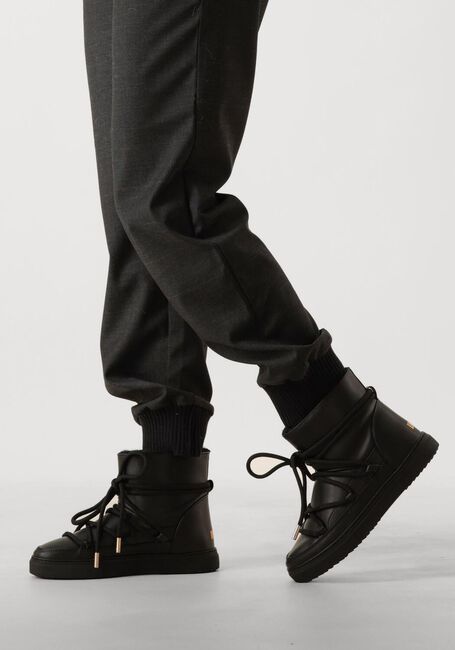 INUIKII Bottes fourrure GRAPE en noir - large