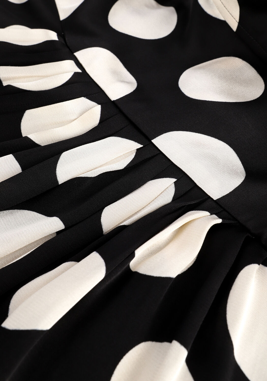 Zwarte CHPTR-S Midi jurk LIVELY DRESS - large