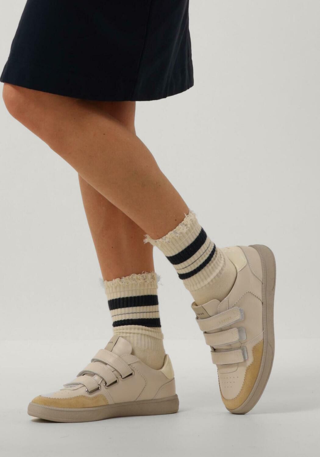 NUBIKK Baskets basses RAY STRAPS en beige - large