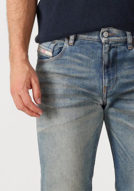 DIESEL Slim fit jeans 2019 D-STRUKT en bleu - large