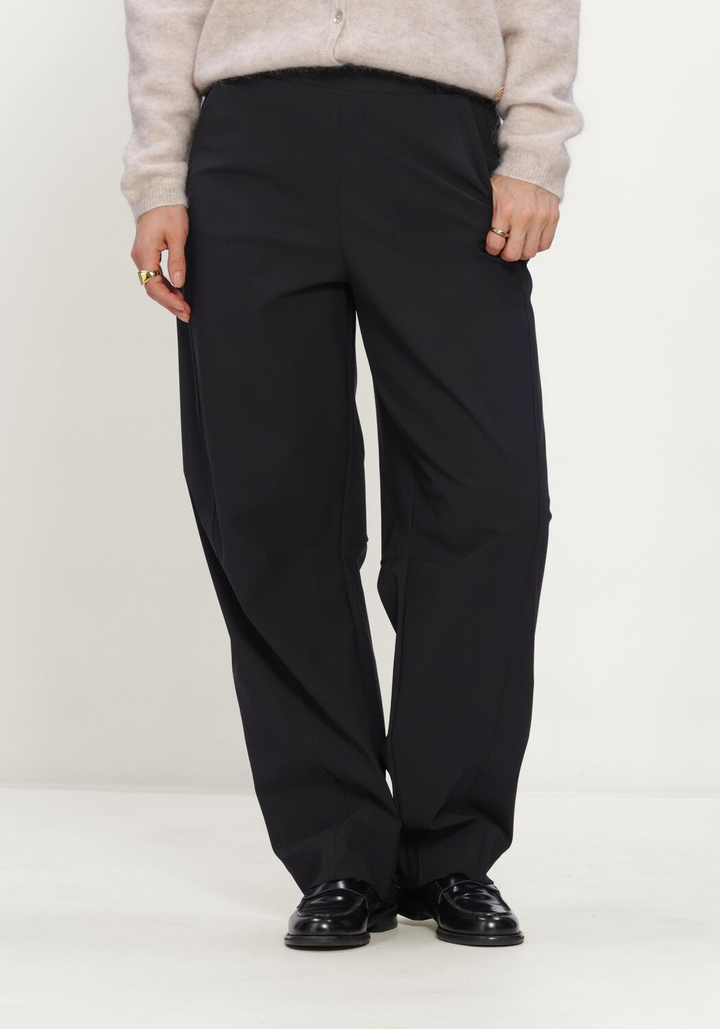 Zwarte STUDIO ANNELOES Pantalon Marlise barrel trousers - large