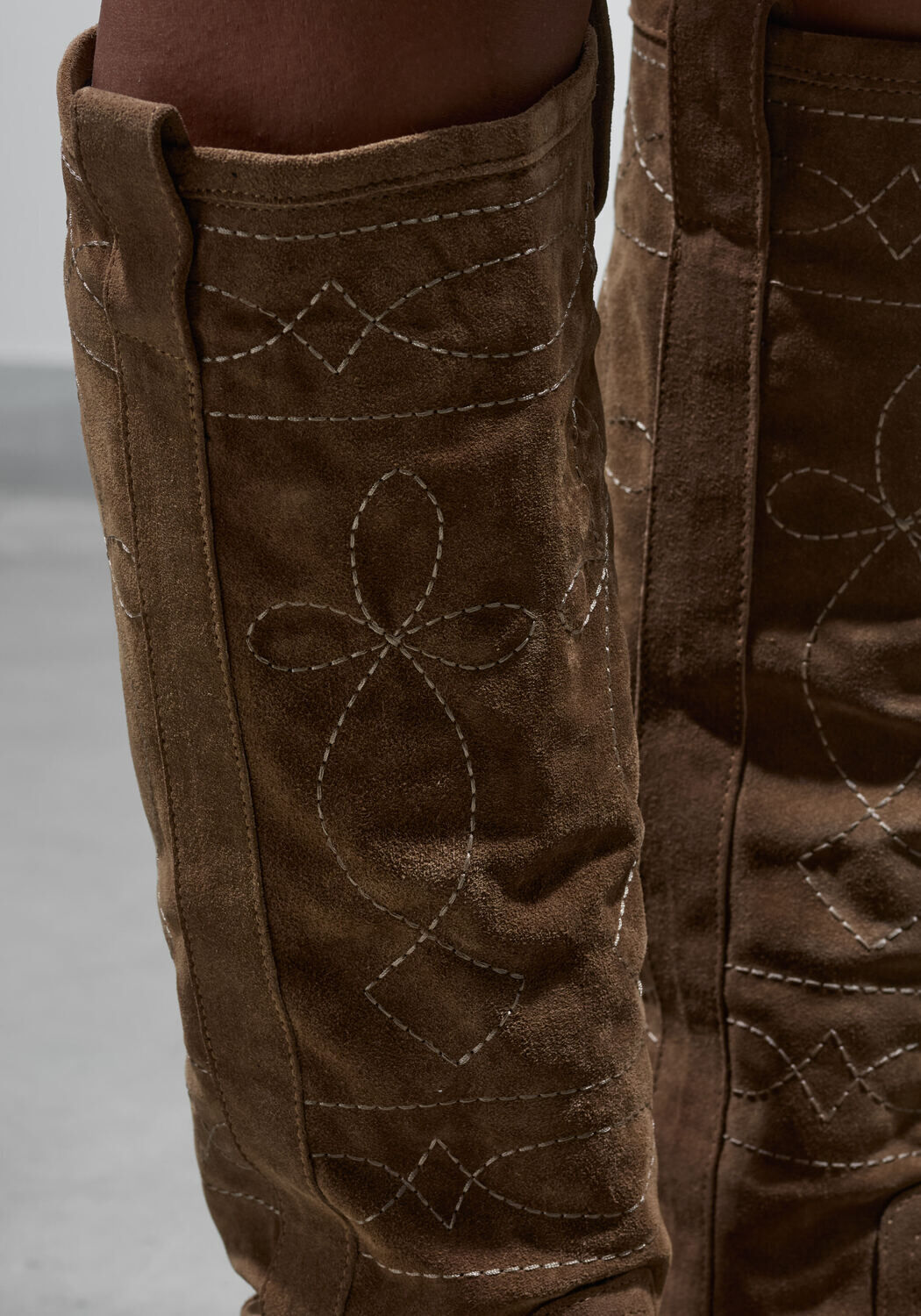 LINA LOCCHI Bottes hautes AT40 en marron - large