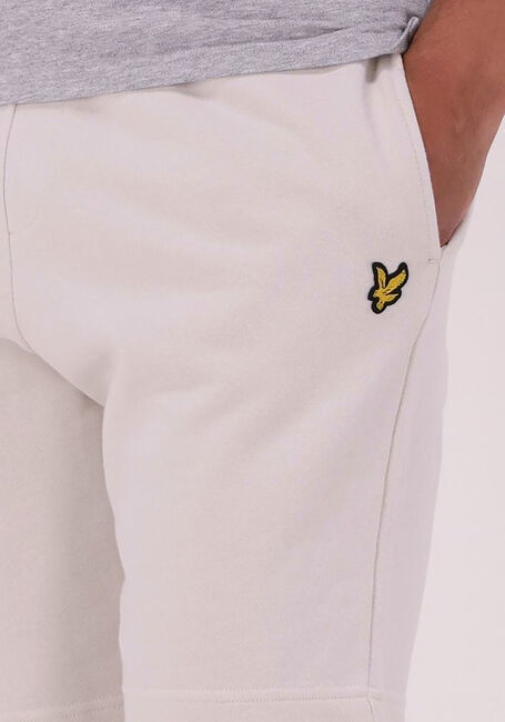 Creme LYLE & SCOTT Korte broek SWEATSHORT - large