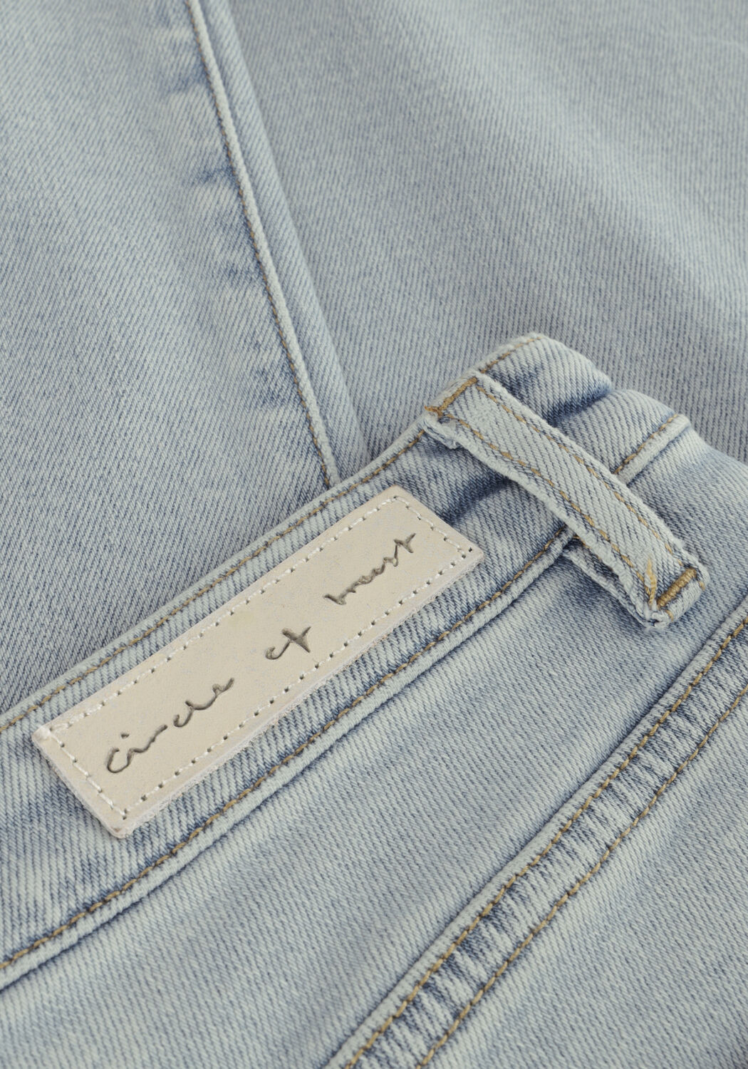 CIRCLE OF TRUST Flared jeans MADDY DNM Bleu fonc&eacute; - large