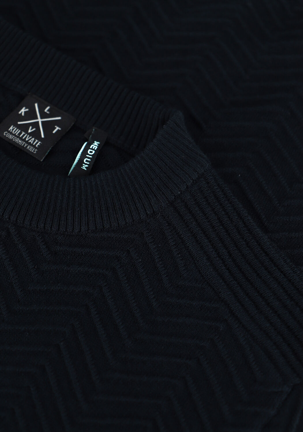 KULTIVATE Pull KN RYAN en bleu - large