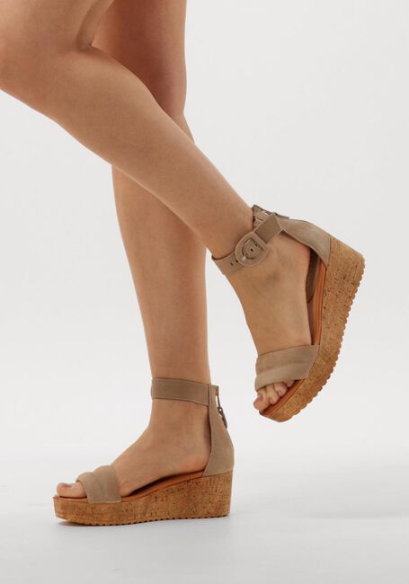 AYANA Sandales à talons 722025 en beige - large