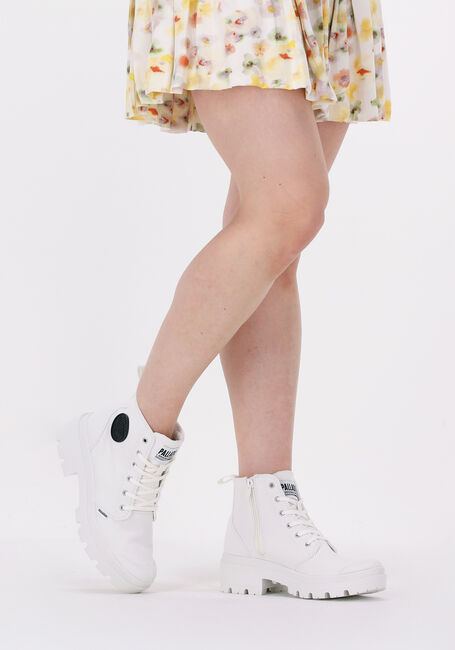 PALLADIUM Bottines à lacets PALLABASE TWILL en blanc - large