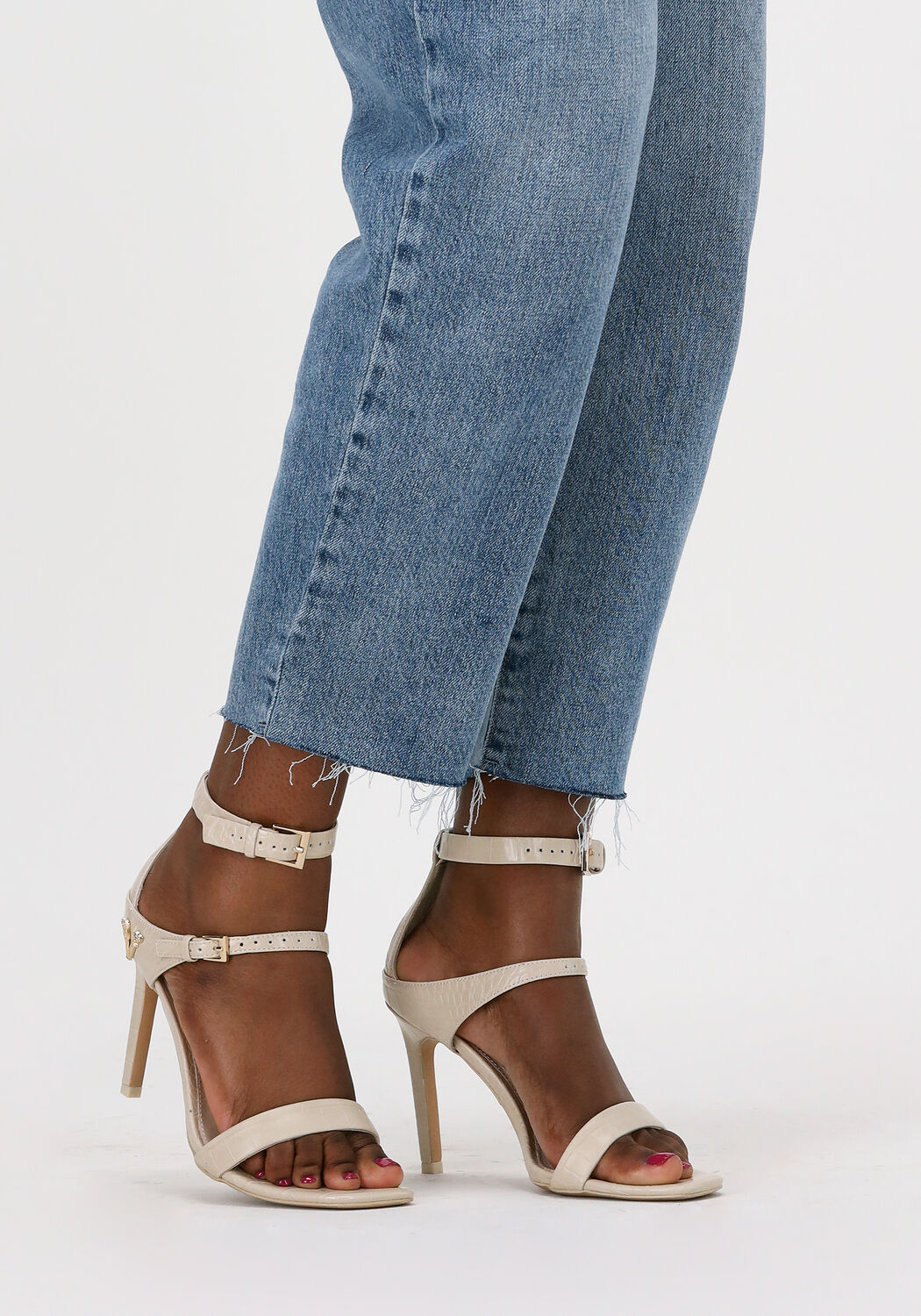 Beige JOSH V Sandalen MELANY Omoda