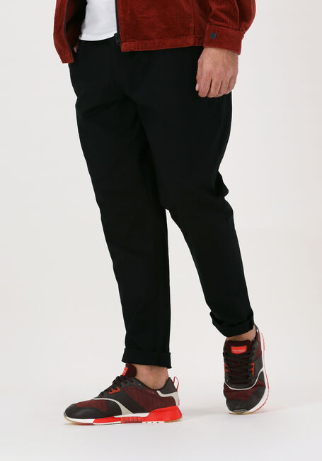 ANERKJENDT Chino AKJULIUS COTTON PLEAT PANT en noir - large