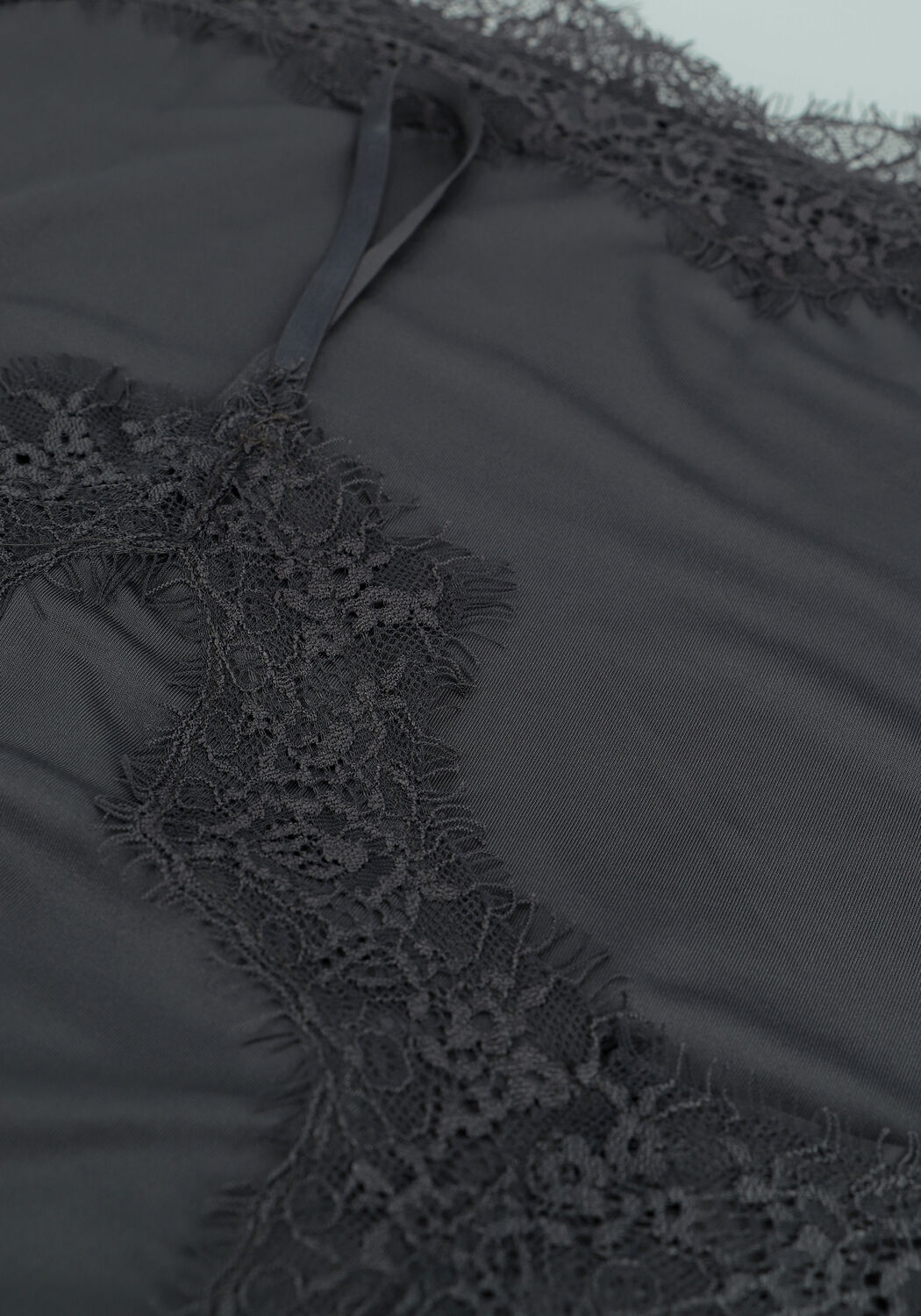 CC HEART Haut LACE TOP en gris - large