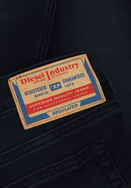 DIESEL Skinny jeans 1979 SLEENKER Bleu foncé - large