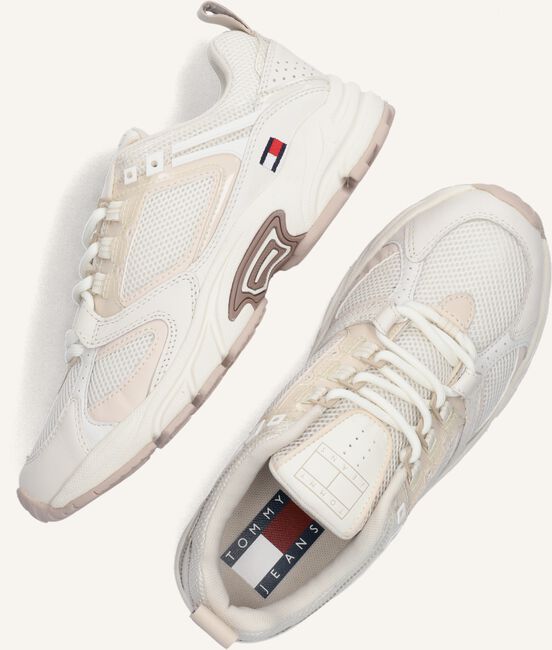 Witte TOMMY JEANS Sneakers TOMMY JEANS ARCHIVE RUN Q WMN Witte TOMMY JEANS Sneakers TOMMY JEANS ARCHIVE RUN Q WMN - large