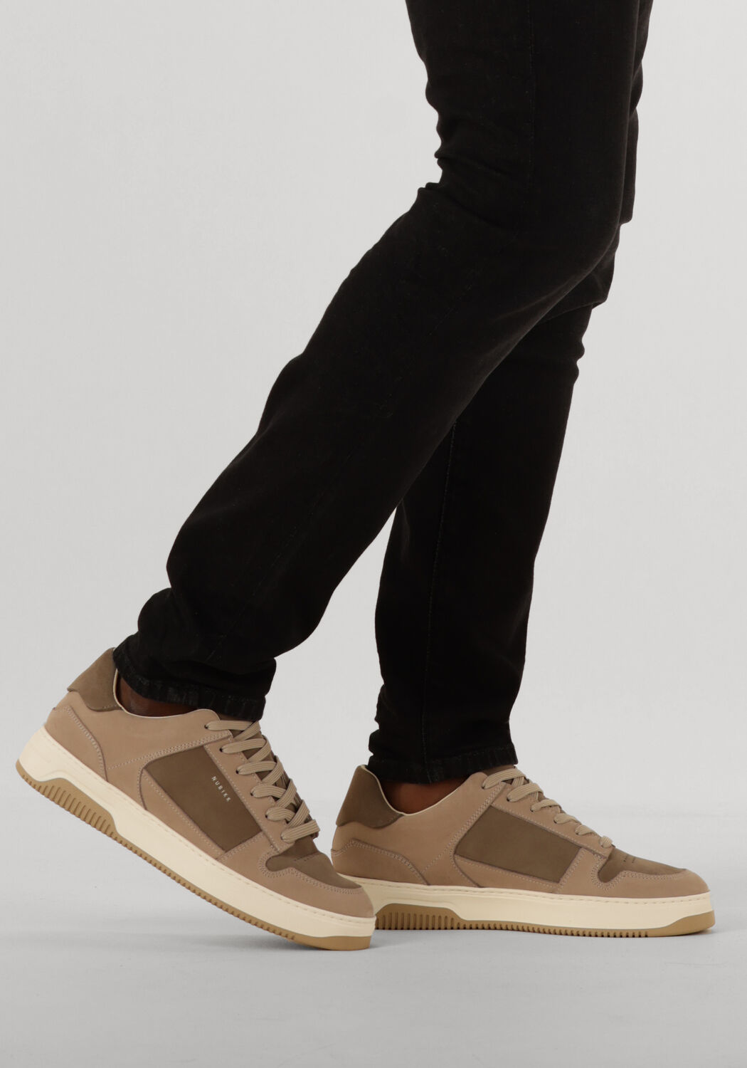 NUBIKK Baskets basses BASKET RAE en marron - large