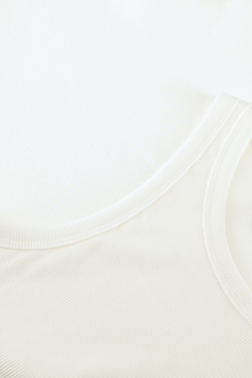 OMODA ATELIER Haut X MODEROSA - TANK en blanc - large