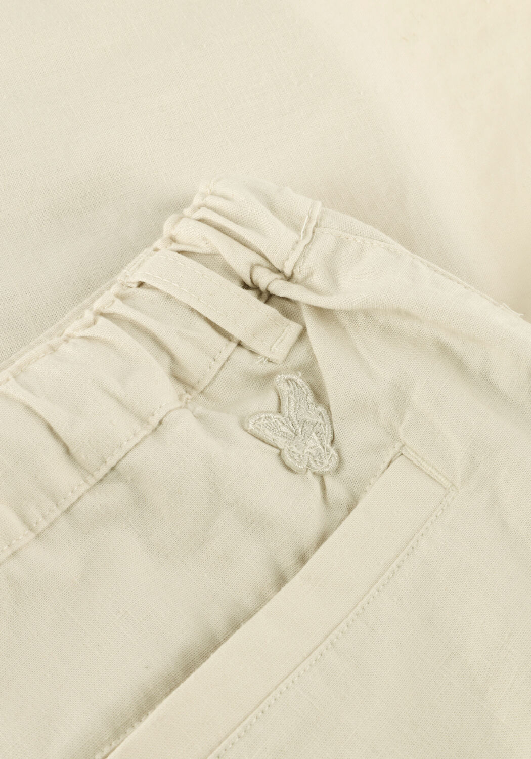 LYLE & SCOTT Pantalon courte LINEN BLEND SHORT &Eacute;cru - large