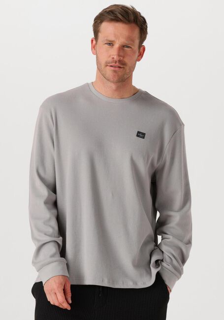 CALVIN KLEIN Pull LS WAFFLE BADGE CREWNK TEE en gris - large