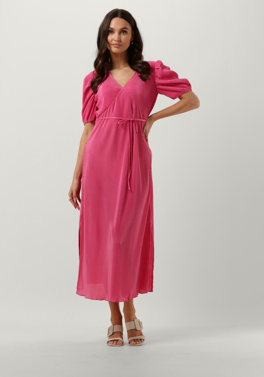 Roze FREEBIRD Midi jurk GAYLA ONE Omoda