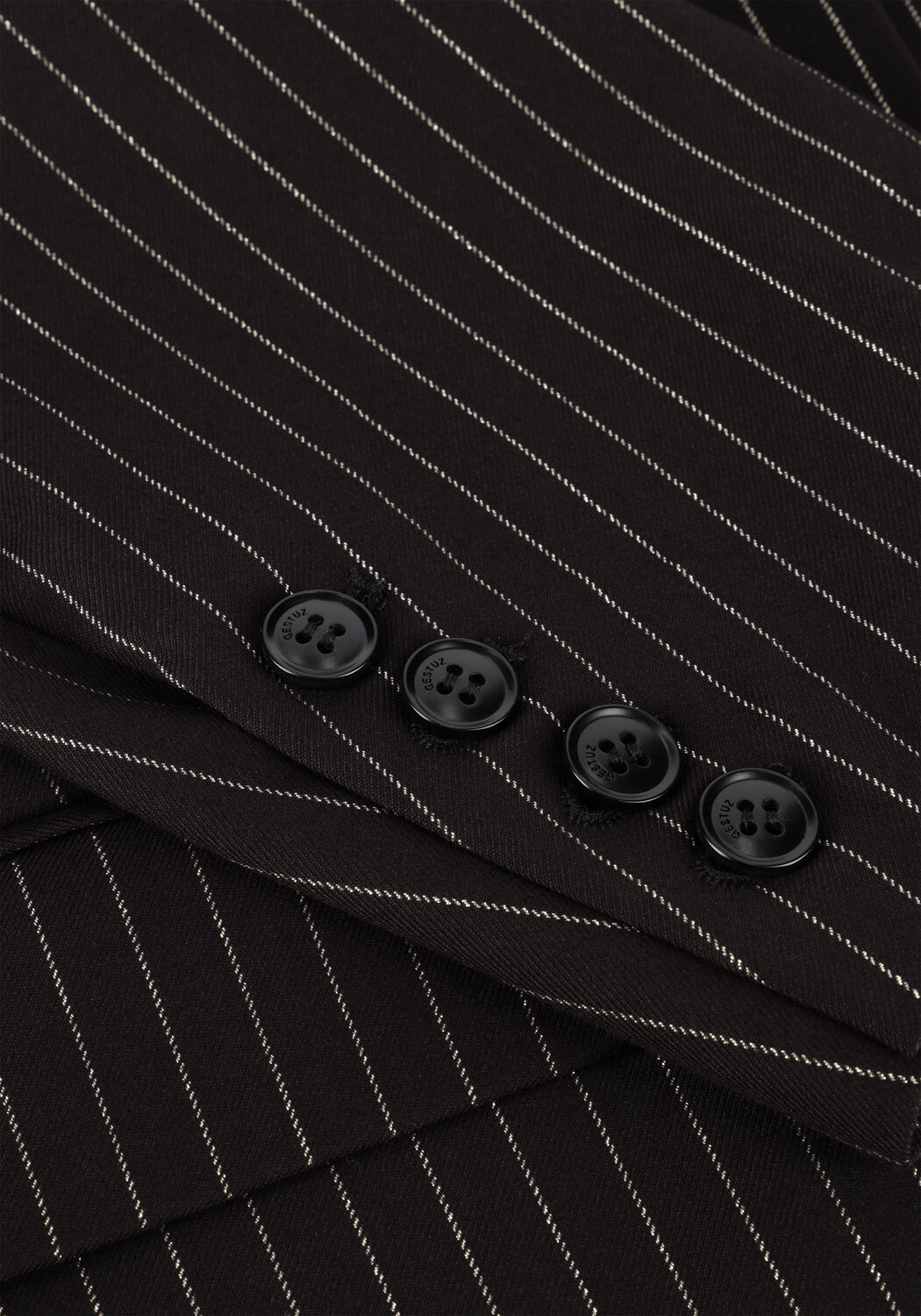 GESTUZ Blazer CAYLINAGZ OZ BLAZER en noir - large