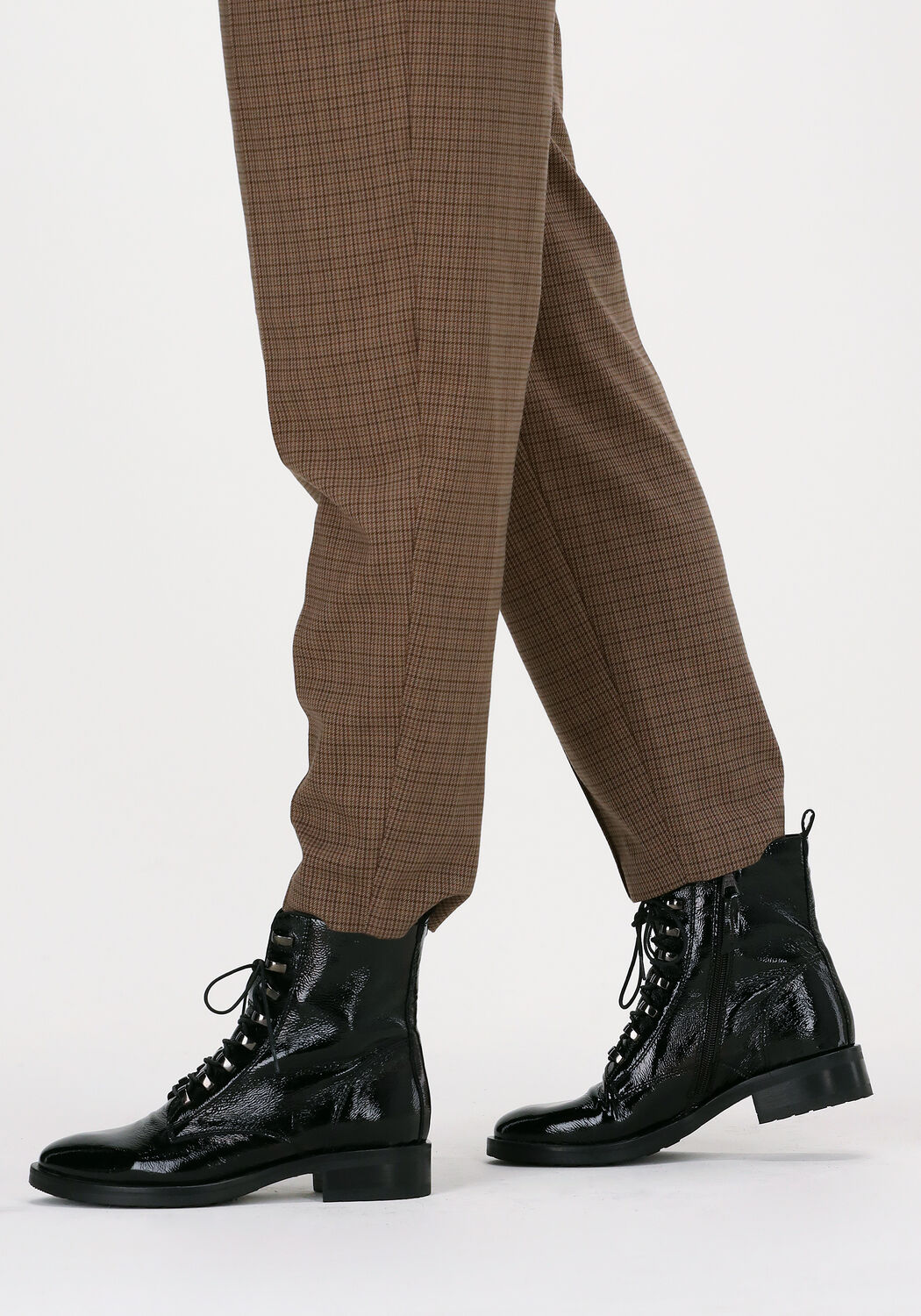 Zwarte OMODA  P22218 - large